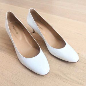 Sergio Rossi Leather Round Toe White Pump, worn once, size 9.5